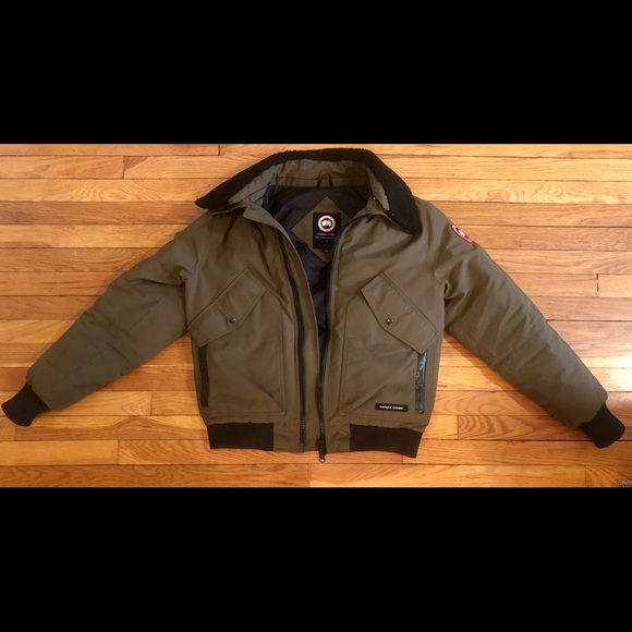 canada goose shearling bomber